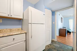 500 Umstead Dr, Chapel Hill, NC 27516 - Photo 9