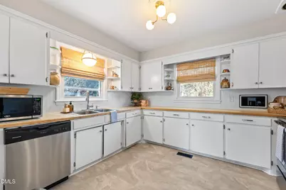 304 E Harden Street, Graham, NC 27253 - Photo 11