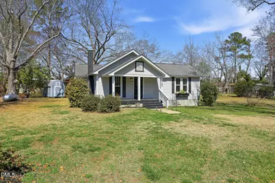 125 E Lillington Street, Angier, NC 27501 - Photo 3