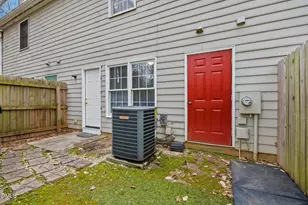 831 Dalewood Dr, Raleigh, NC 27610 - Photo 21