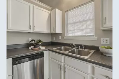 325 Wolfbridge Road, Holly Springs, NC 27540 - Photo 9