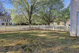 325 Wolfbridge Rd, Holly Springs, NC 27540 - Photo 21