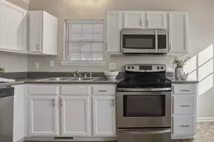 325 Wolfbridge Rd, Holly Springs, NC 27540 - Photo 11