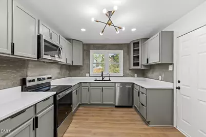 548 W Spring Street, Henderson, NC 27536 - Photo 7