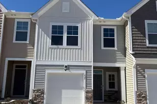 425 Venetian Dr, Sanford, NC 27330 - Photo 1