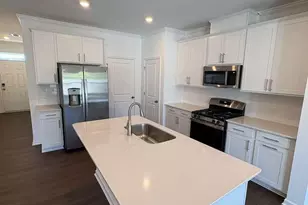 425 Venetian Dr, Sanford, NC 27330 - Photo 3