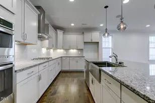 2309 Redbridge Ln, Apex, NC 27502 - Photo 5