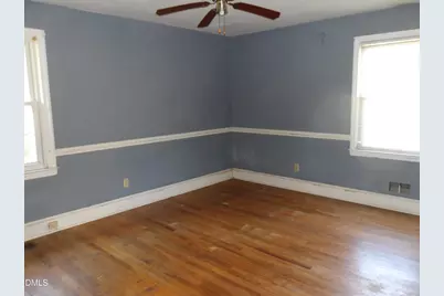 301 W Gannon Avenue, Zebulon, NC 27597 - Photo 17