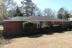 301 W Gannon Ave, Zebulon, NC 27597 - Photo 15