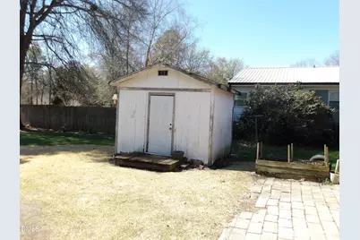 301 W Gannon Avenue, Zebulon, NC 27597 - Photo 7