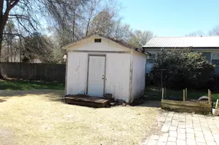 301 W Gannon Ave, Zebulon, NC 27597 - Photo 7