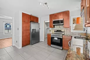 2713 Moorsfield Ct, Raleigh, NC 27604 - Photo 5