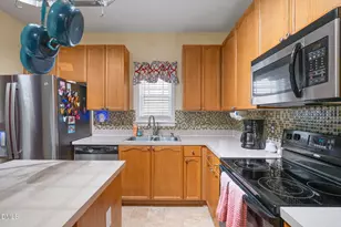 133 Haywood Ln, Clayton, NC 27527 - Photo 9