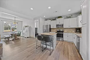 93 Eagle Swoop St, Zebulon, NC 27597 - Photo 11