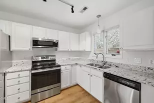 4205 Sunshadow Ln, Raleigh, NC 27613 - Photo 11
