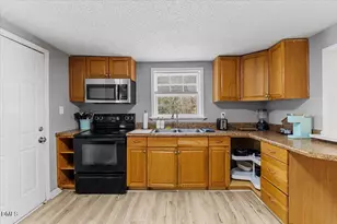 110 Hill St, Hillsborough, NC 27278 - Photo 15