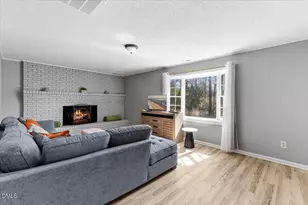 110 Hill St, Hillsborough, NC 27278 - Photo 5