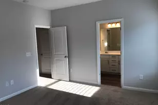 828 Oak Center Dr, Raleigh, NC 27610 - Photo 19