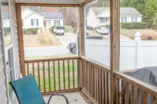 101 Gatwick Ct, Clayton, NC 27520 - Photo 3