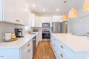 1309 Mackerel Ln, Carolina Beach, NC 28428 - Photo 3