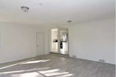 703 W Main Street, Clinton, NC 28328 - Photo 5