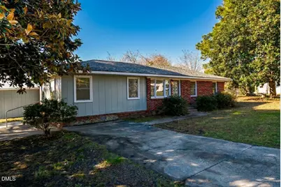 703 W Main Street, Clinton, NC 28328 - Photo 1