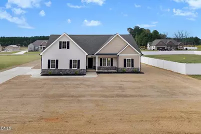 102 Chester Place, Pikeville, NC 27863 - Photo 37