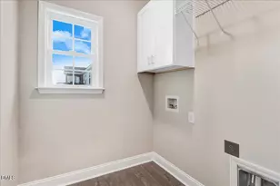 102 Chester Pl, Pikeville, NC 27863 - Photo 33