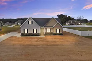102 Chester Pl, Pikeville, NC 27863 - Photo 5