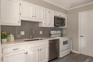 116 Barbary Ct, Cary, NC 27511 - Photo 7