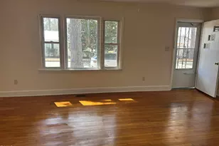 410 W Godwin St, Dunn, NC 28334 - Photo 5