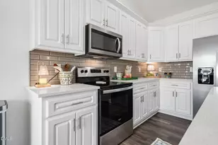9122 Byron Ct, Bailey, NC 27807 - Photo 11