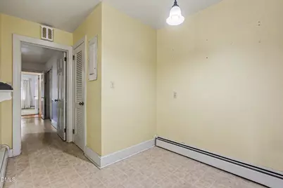 207 E Griswold Street, Selma, NC 27576 - Photo 9