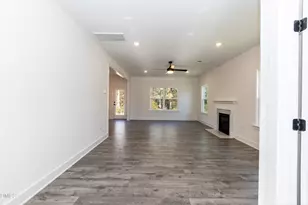 534 Middleton Ct, Sanford, NC 27330 - Photo 5