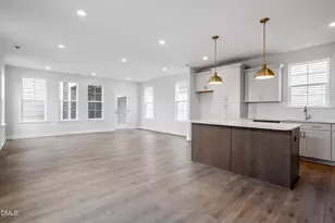 396 White Oak Gdn Wy, Garner, NC 27529 - Photo 3