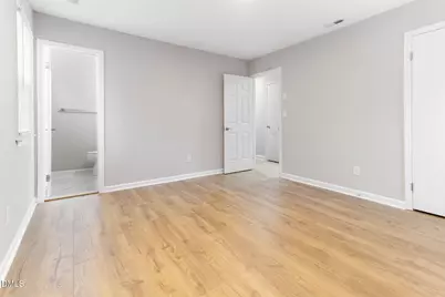 320 Penn Oak Circle, Raleigh, NC 27615 - Photo 11