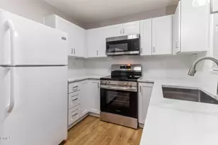 320 Penn Oak Cir, Raleigh, NC 27615 - Photo 5