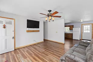 288 Baileys Crossroads Rd, Benson, NC 27504 - Photo 5
