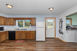 288 Baileys Crossroads Rd, Benson, NC 27504 - Photo 17