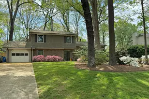 1204 Indian Trail Dr, Raleigh, NC 27609 - Photo 39