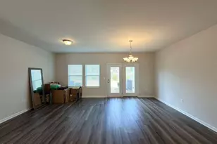 926 Clearhaven Ln, Fuquay-Varina, NC 27526 - Photo 5