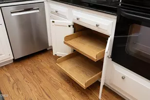 104 Hampshire Pl, Chapel Hill, NC 27516 - Photo 23