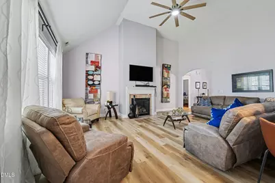 413 Rossendale Drive, Hope Mills, NC 28348 - Photo 7