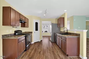 399 W Waycliff Rd, Henderson, NC 27537 - Photo 5