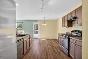 399 W Waycliff Rd, Henderson, NC 27537 - Photo 13