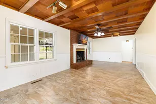 2008 Brookrun Rd, Henderson, NC 27536 - Photo 9