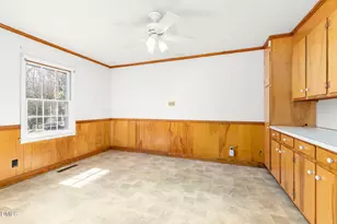 2008 Brookrun Rd, Henderson, NC 27536 - Photo 7