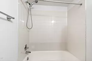 1010 Nicholwood Dr, Raleigh, NC 27605 - Photo 21