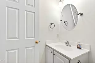 1010 Nicholwood Dr, Raleigh, NC 27605 - Photo 27