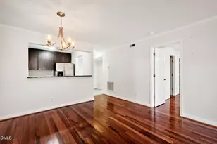 1010 Nicholwood Dr, Raleigh, NC 27605 - Photo 9